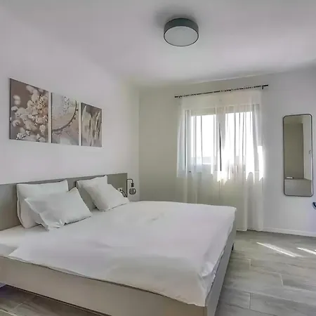 Villa Diana Petrovija