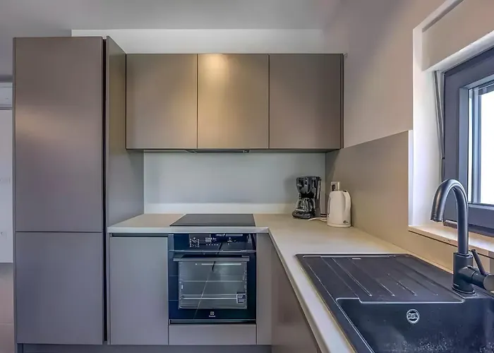 Diana Villa Petrovija